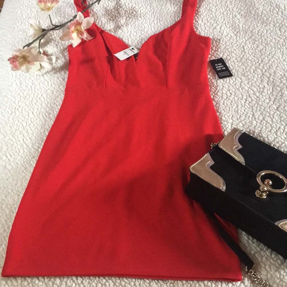 Express size 6 Red SWEETHEART dress
